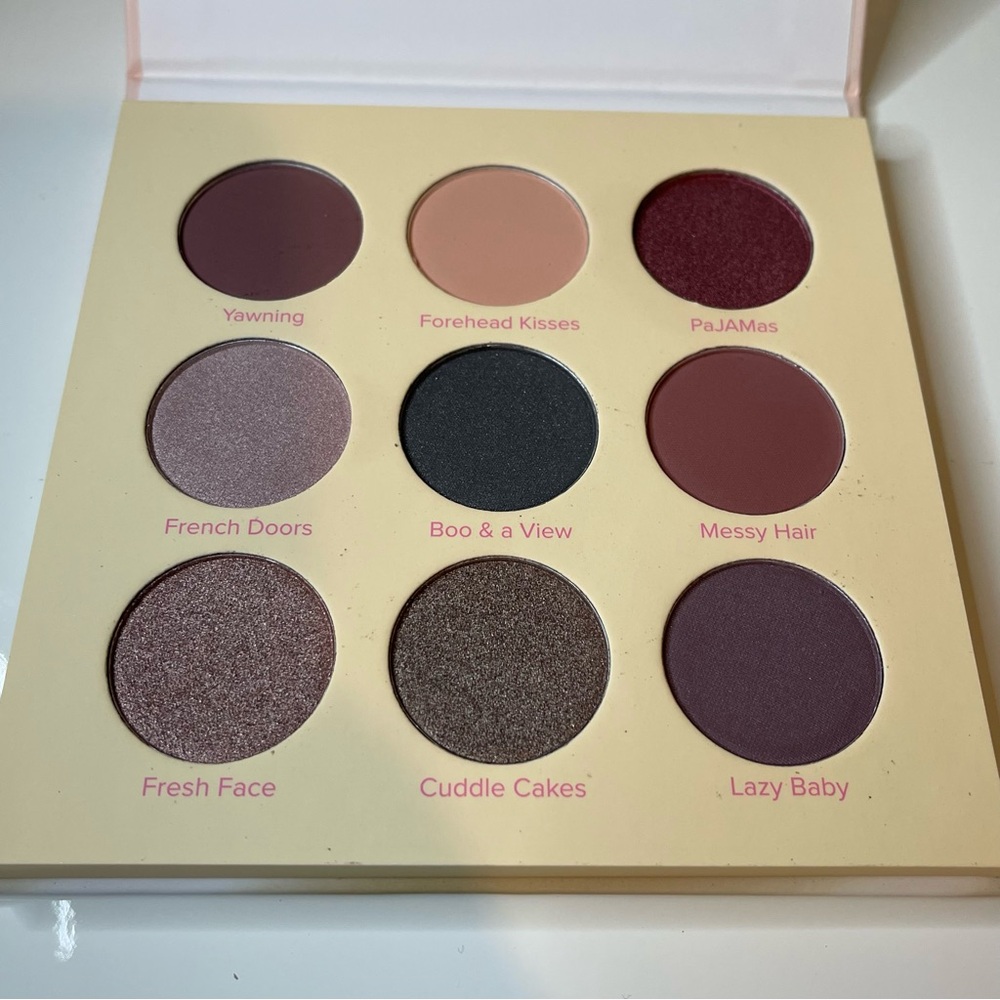 Beauty Bakerie “Breakfast in Bed” 9 Pan Eyeshadow Palette -